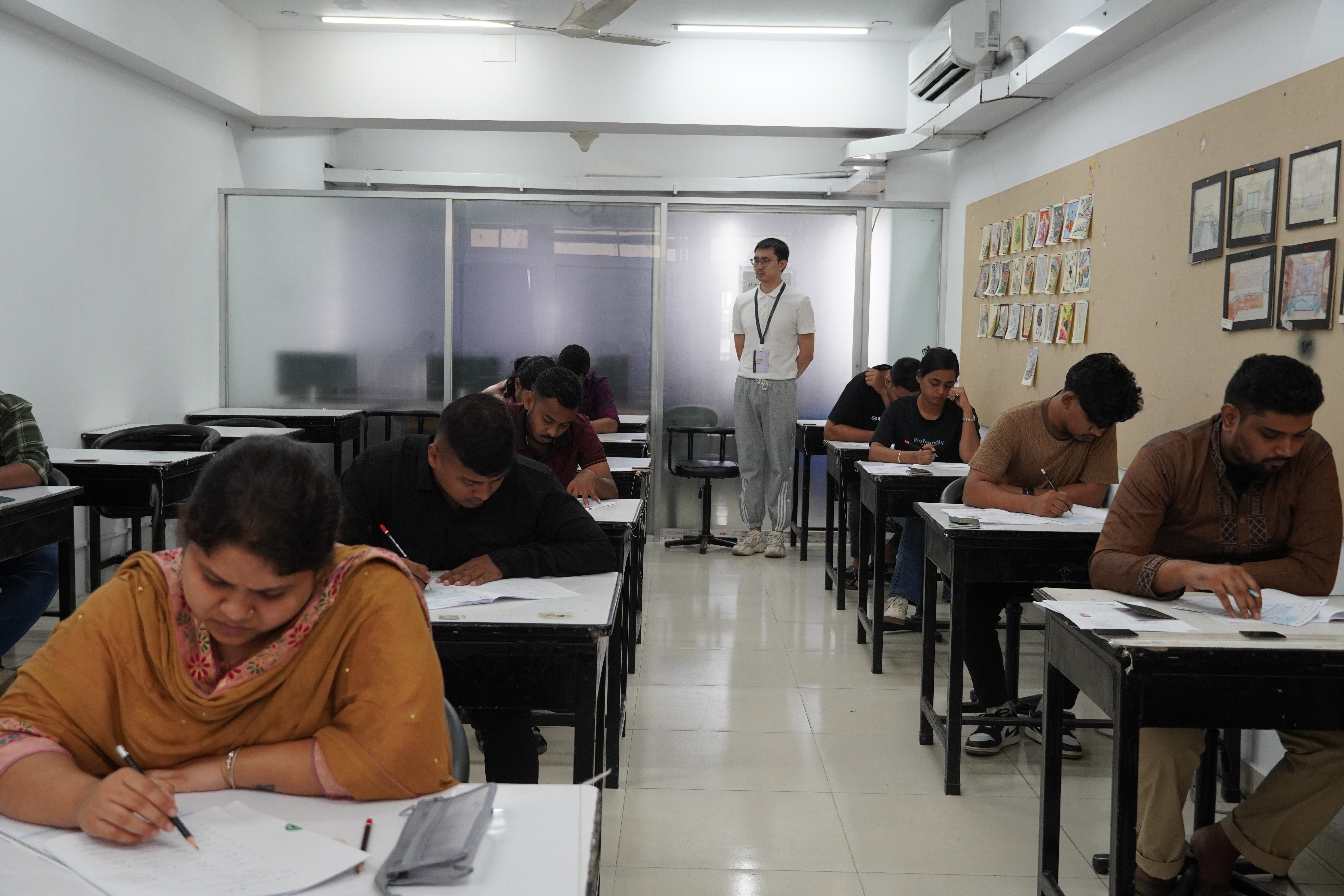 10月HSK考试 Gallery