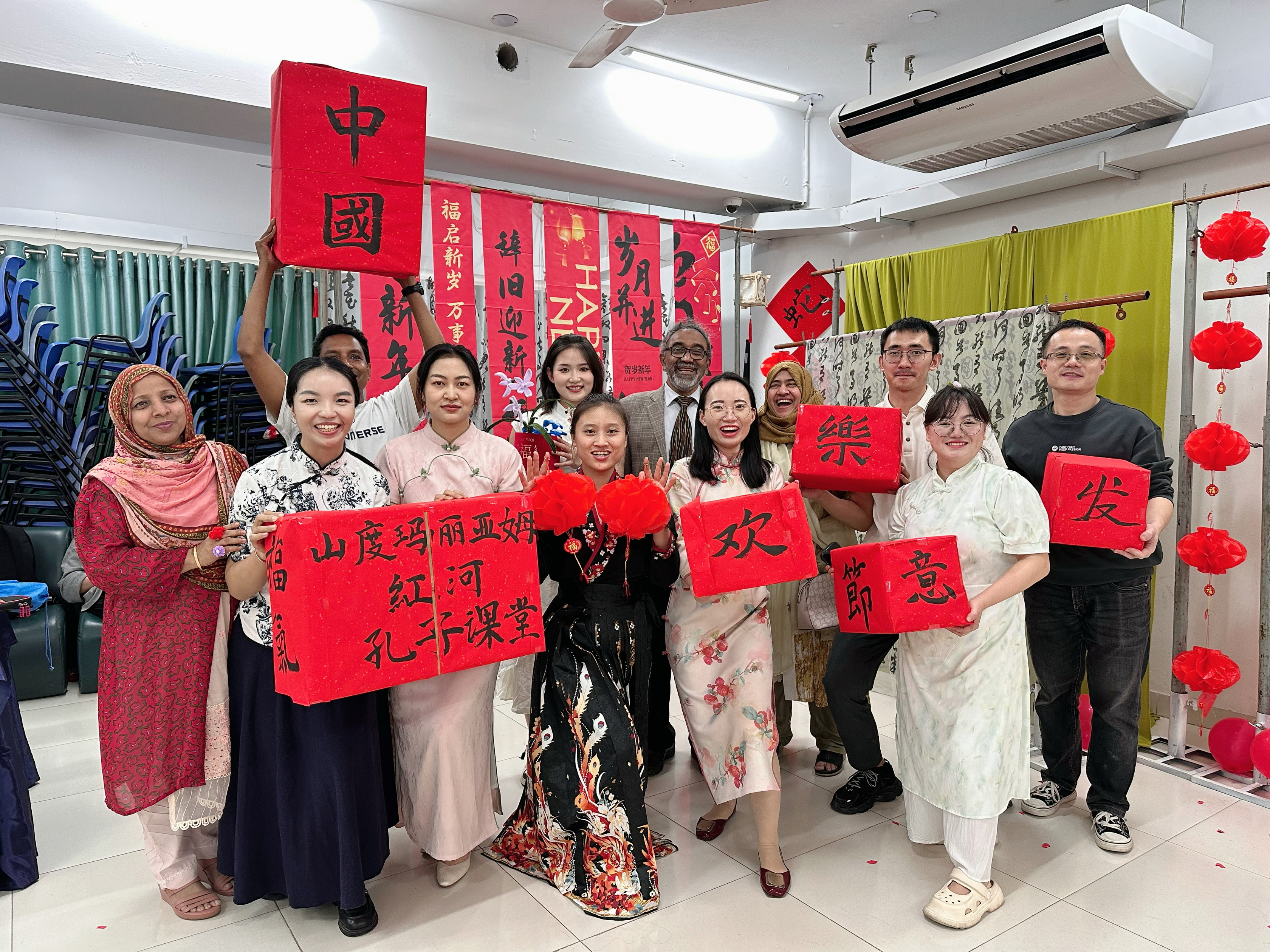 欢乐春节 Gallery